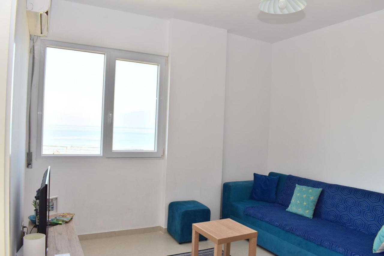 Sea View Apartment - 007 Vlorë Екстериор снимка
