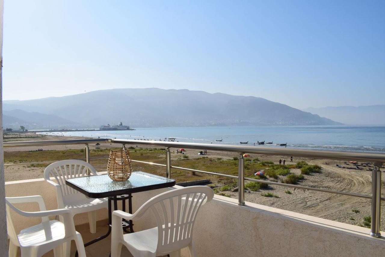 Sea View Apartment - 007 Vlorë Екстериор снимка
