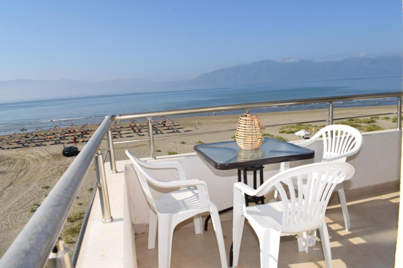 Sea View Apartment - 007 Vlorë Екстериор снимка